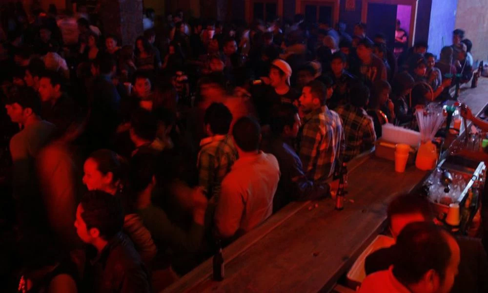 Χαλκίδα: "Ελληνικό δαιμόνιο" σε night club – τι έκαναν για να μην καρφωθούν